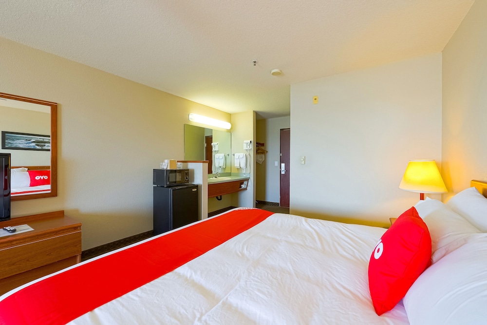Siletz Bay Beachfront Hotel by OYO Lincoln City - photo 38