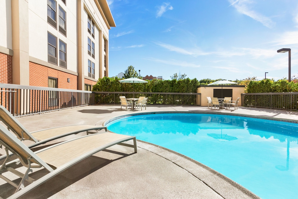 Hampton Inn Philadelphia Mt. Laurel - photo 17