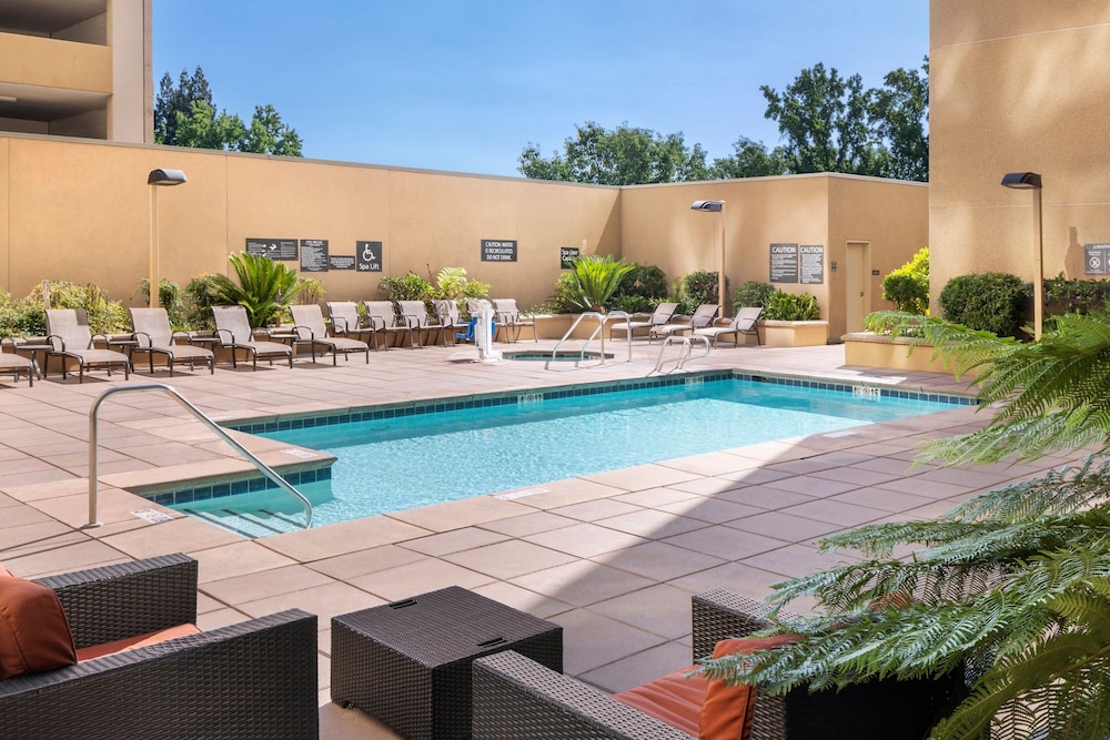 Residence Inn by Marriott Sacramento Downtown at Capitol Park - photo 24
