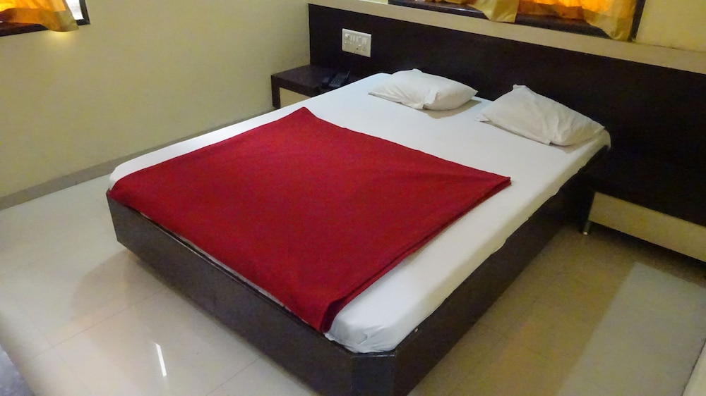 Hotel Sai Swatik by sky stays in Shirdi, India