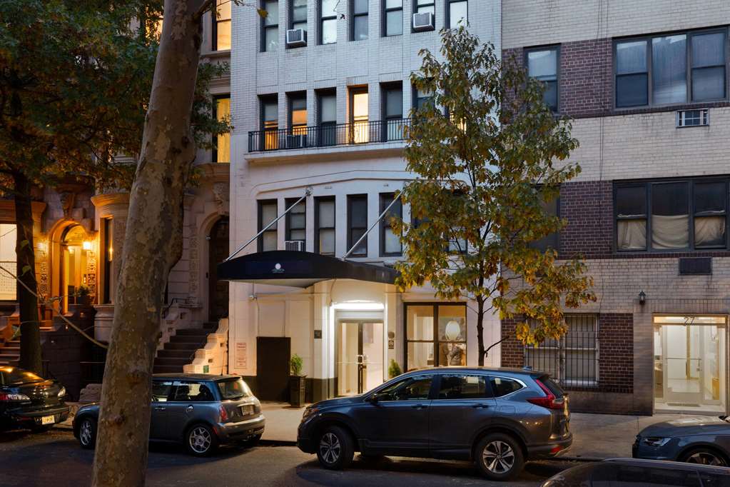 La Quinta Inn & Suites by Wyndham New York City Central Park - photo 4