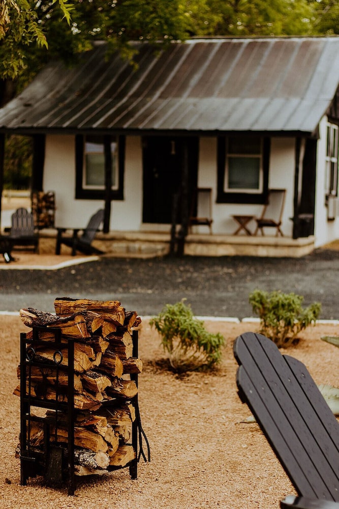 The Vaquero Motel - photo 46