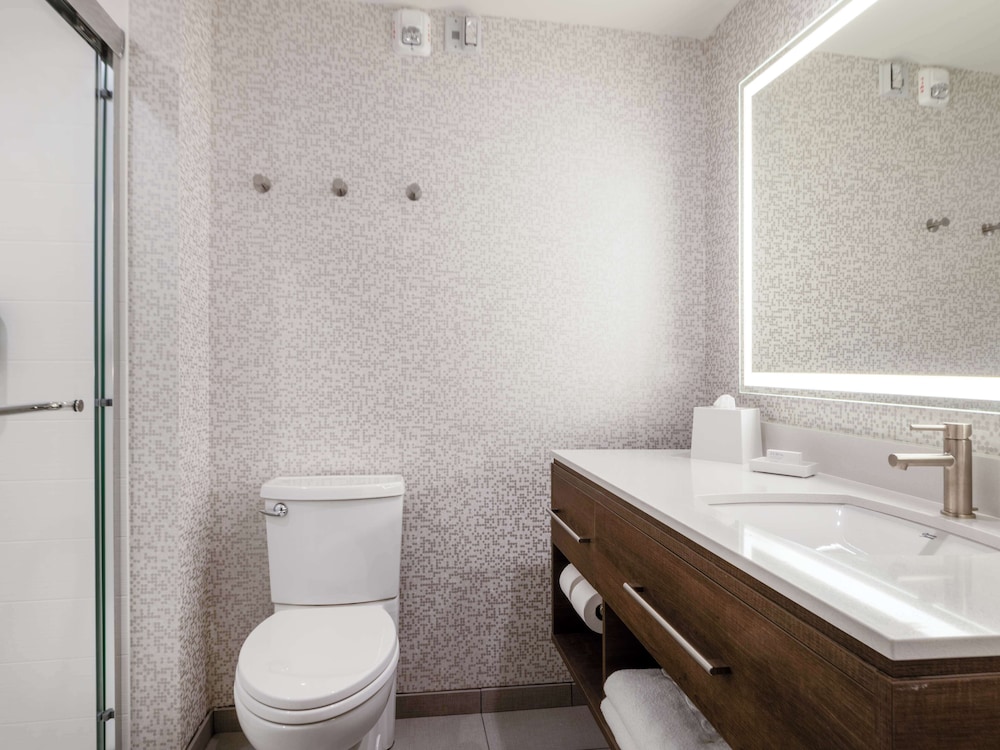 Home2 Suites by Hilton Santa Rosa Beach - photo 28