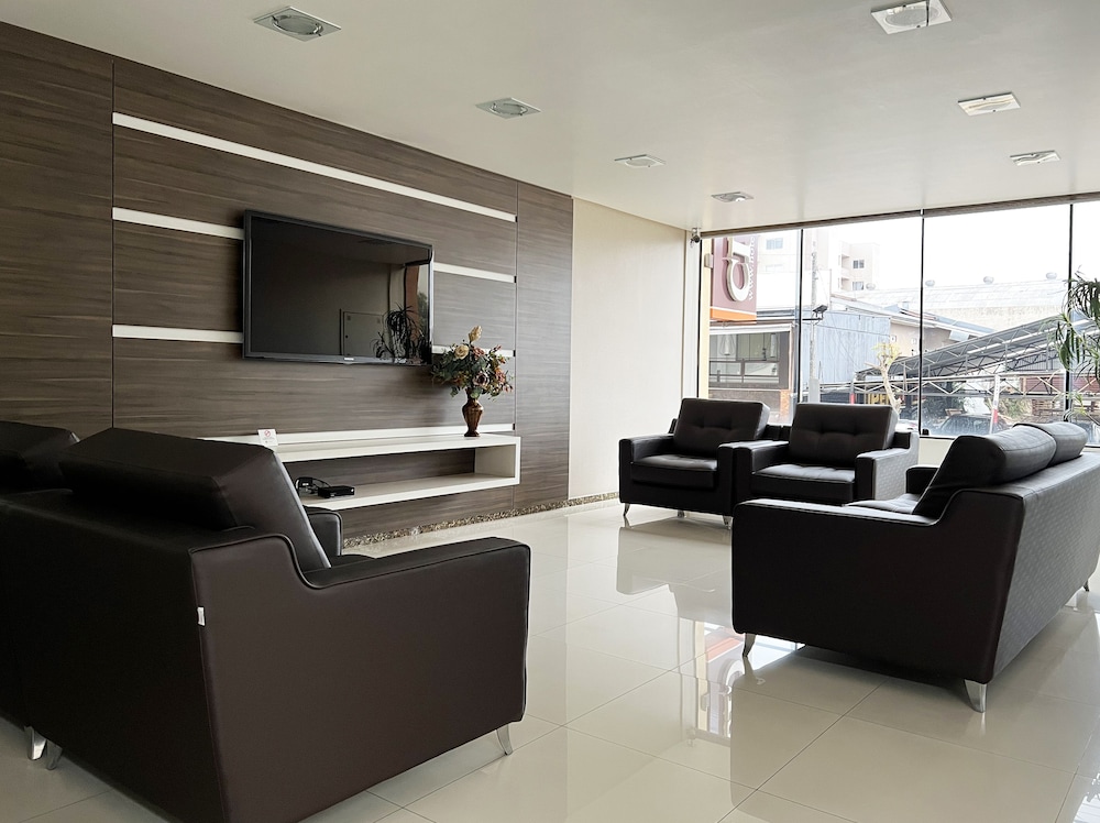 City Hotel — hotel in Xanxere