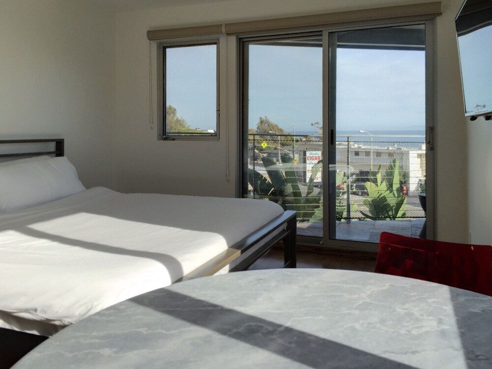 The M Malibu - photo 11