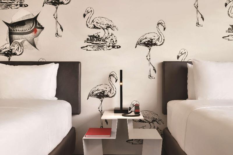 Kompose Boutique Hotel Miami Airport - photo 17