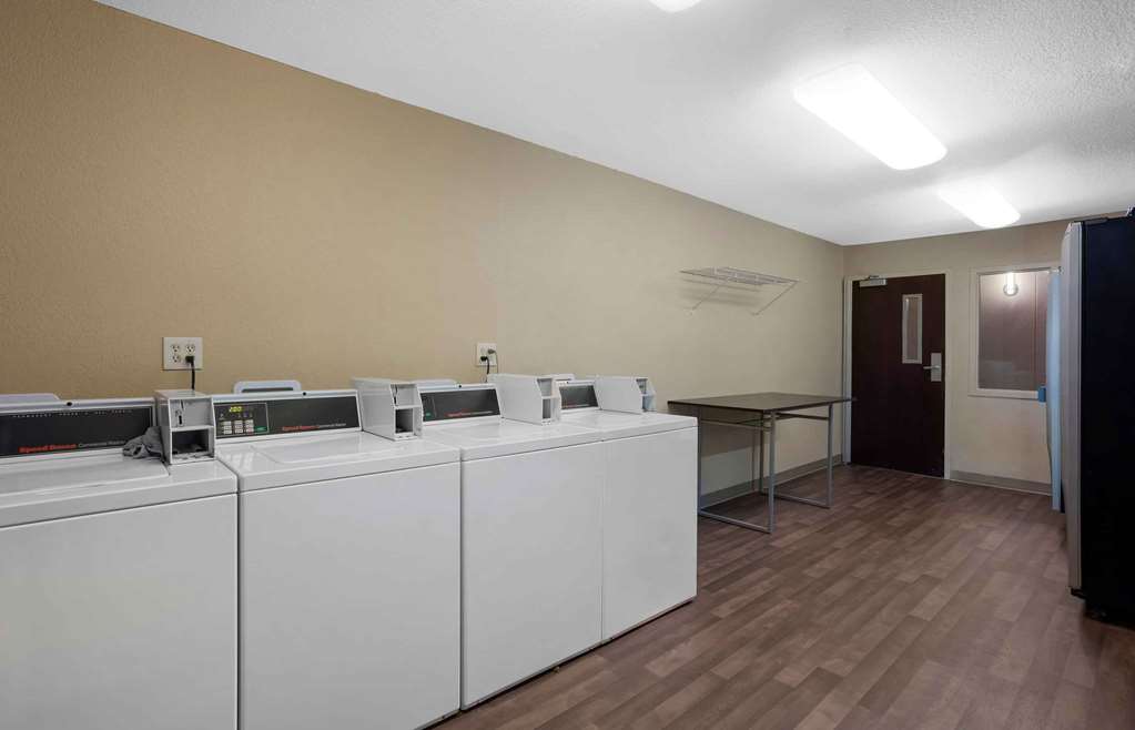 Extended Stay America Suites Houston Med Ctr Greenway Plaza - photo 35