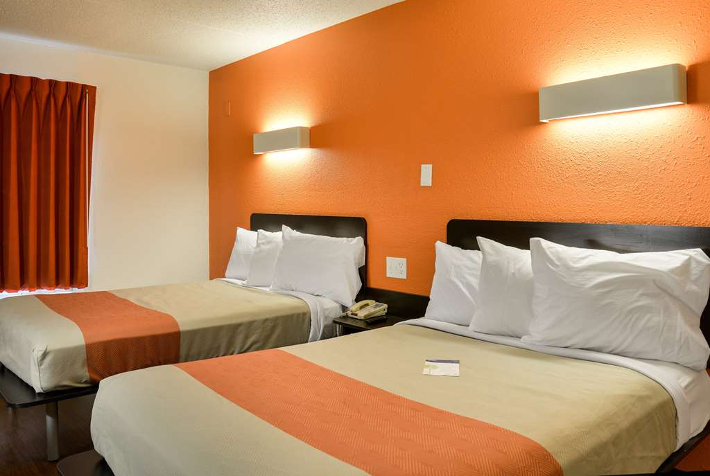 Motel 6 Toledo OH - photo 7
