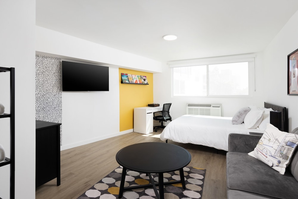 Fenix Hotel Hollywood - photo 27