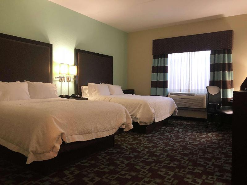 Hampton Inn & Suites Nashville @ Opryland - photo 11