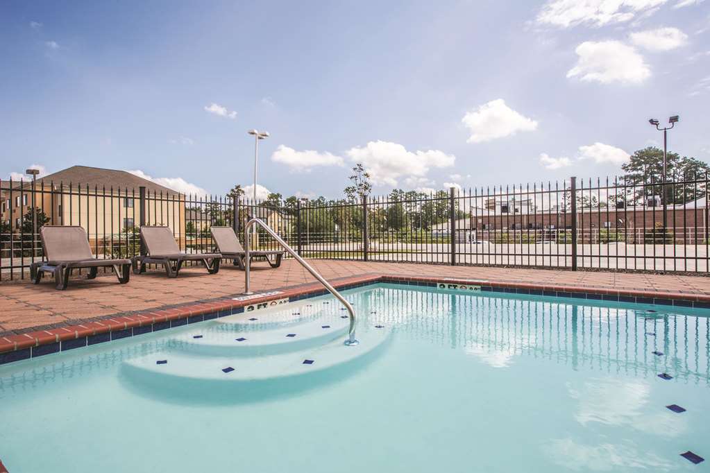 La Quinta Inn & Suites by Wyndham Hattiesburg I 59 - photo 7