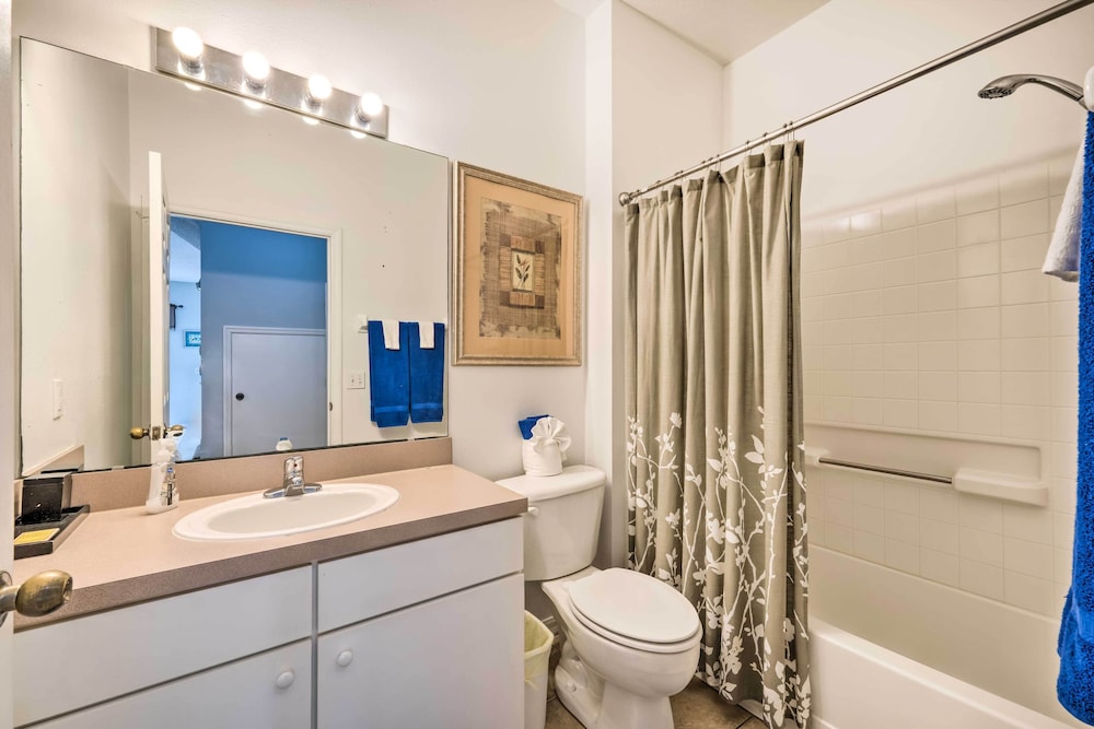 Kissimmee Resort Townhome w Pool 7 Mi to Disney - photo 24