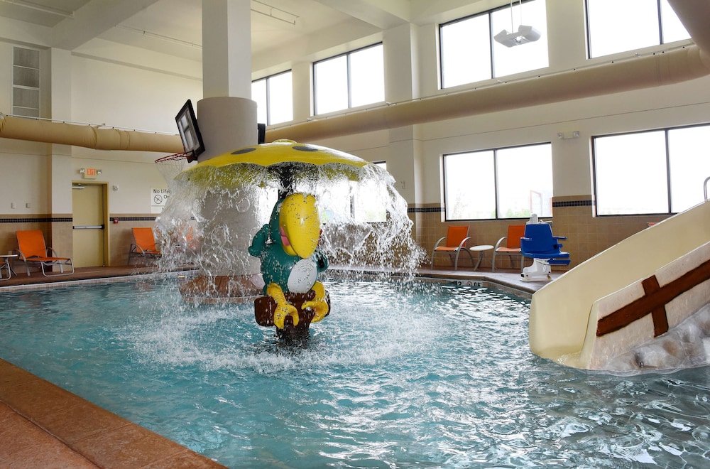 Hampton Inn & Suites by Hilton Fargo Medical Center - photo 21
