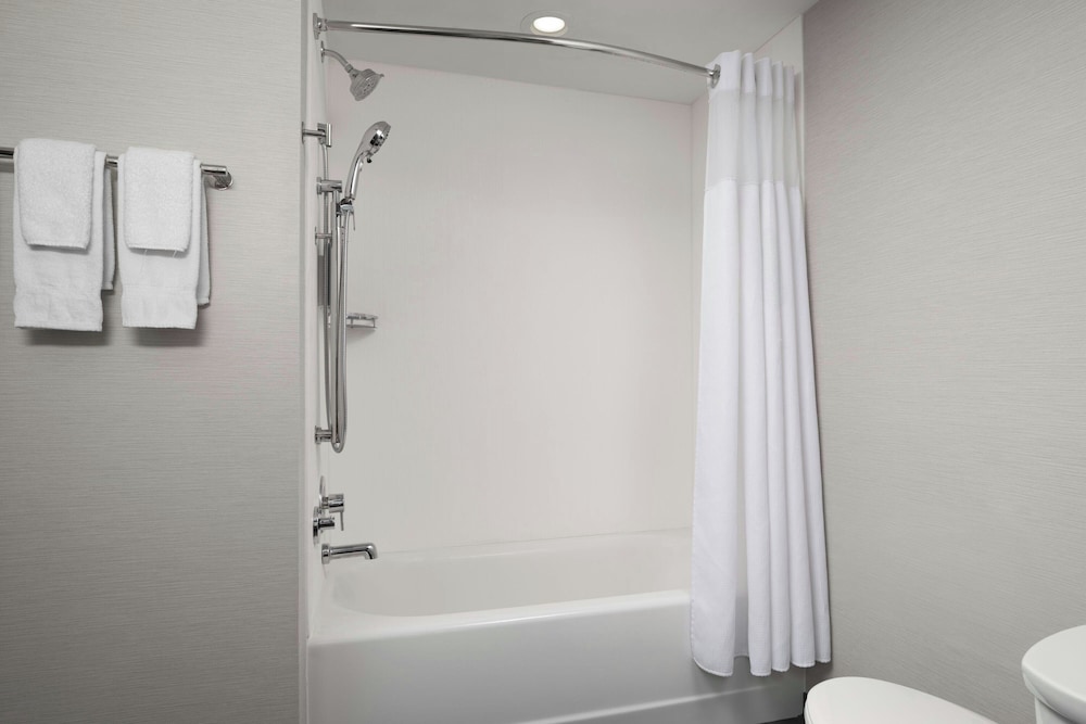 Courtyard by Marriott Lake City - photo 48