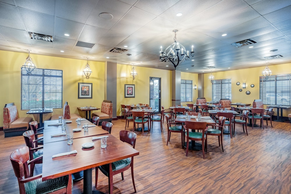 Holiday Inn Lafayette City Centre by IHG - photo 32