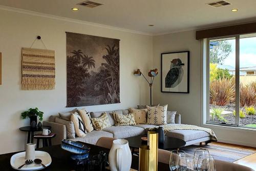 Luxurious beach stay nearby famous wineries in Aldinga Beach, Australia