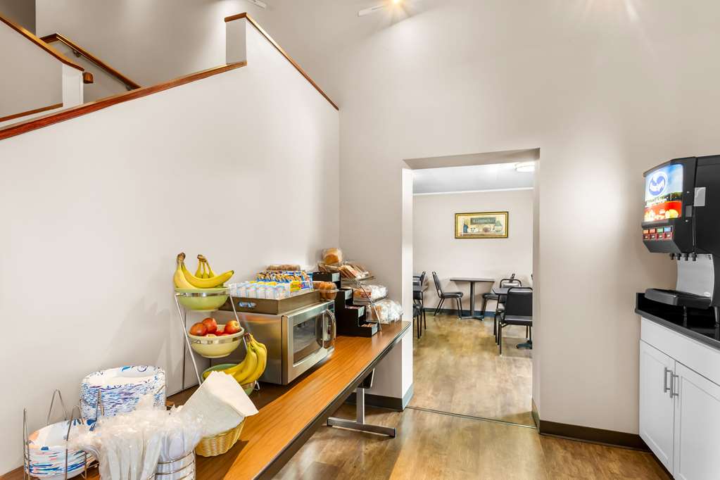 Quality Inn & Suites Gorham Riverside - photo 51