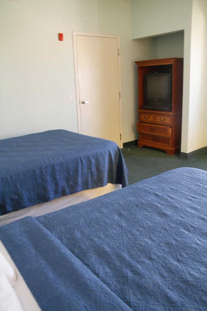 Cocoa Beach Suites - photo 13