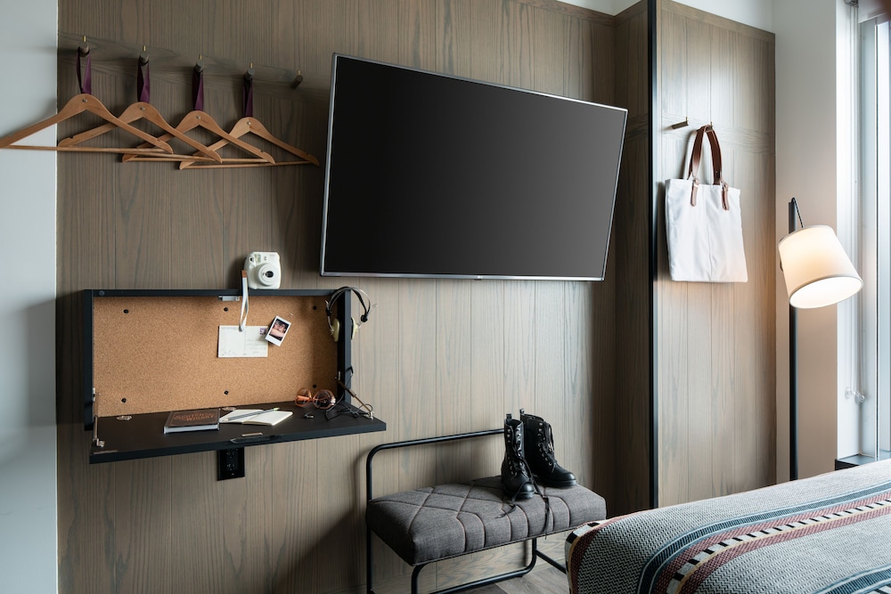 Moxy Austin University - photo 8