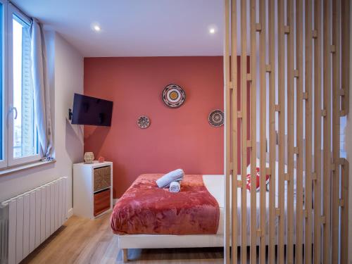 Le Cosy Express in Villefranche-Sur-Saone, France