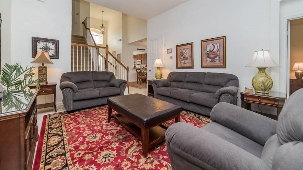 Beautiful 5 Bedroom 5 Bath Pool Home in Windsor Hills Resort - photo 6