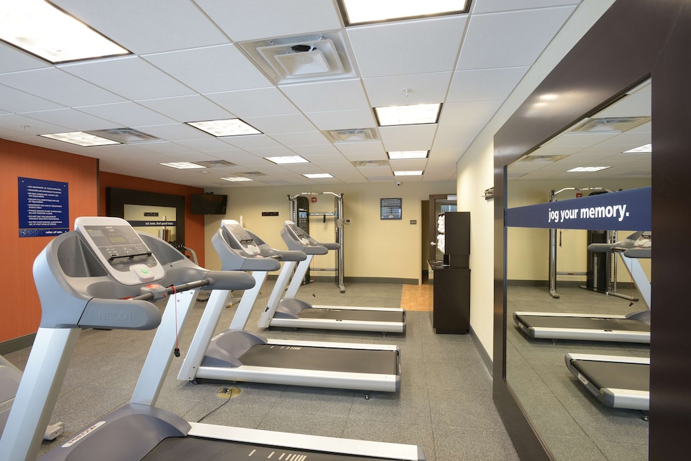 Hampton Inn & Suites Cincinnati Kenwood - photo 38
