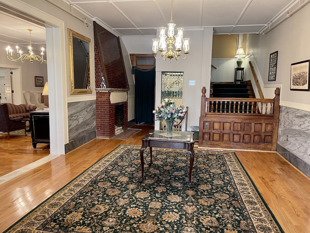 Brandon Inn - photo 3