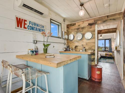 Flophouze Shipping Container Hotel - photo 2