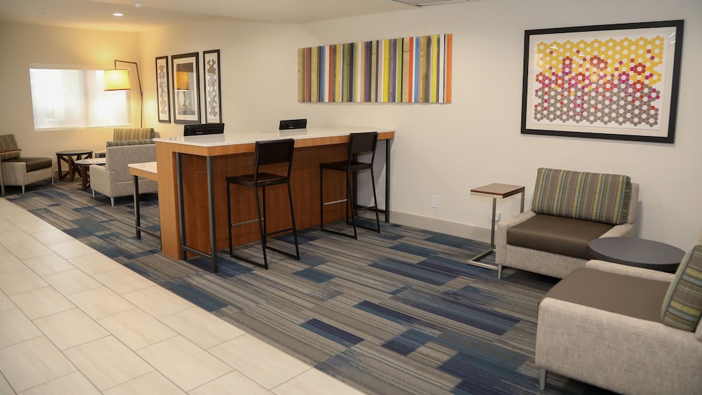 Holiday Inn Express & Suites Colorado Springs North by IHG - photo 73