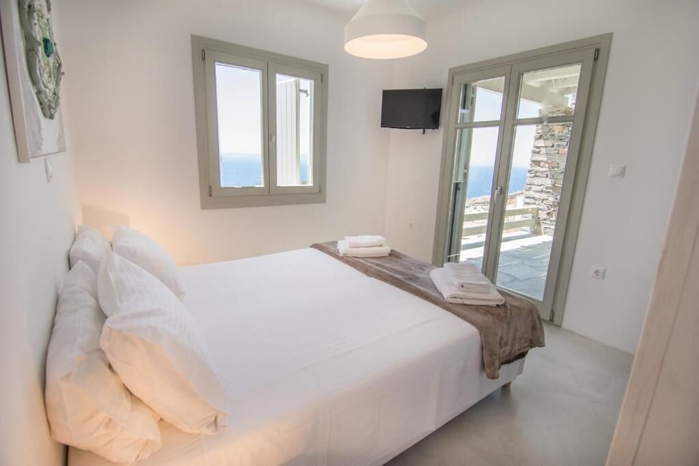 Alya luxury living in Kea, Greece