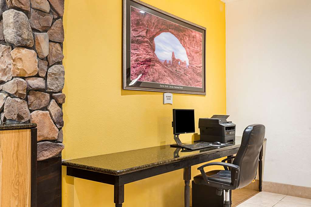 Rodeway Inn & Suites Blanding - photo 35
