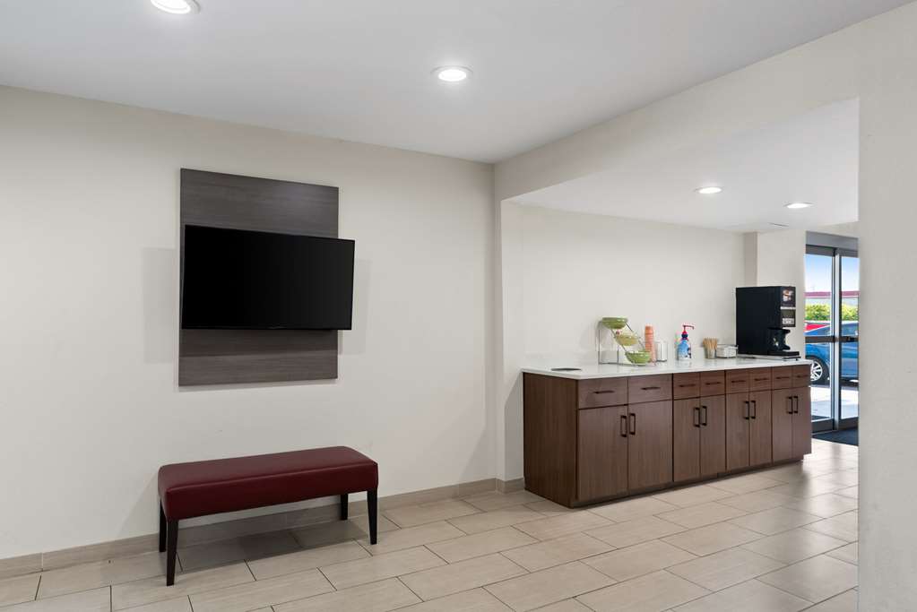Quality Suites Wildwood The Villages - photo 30