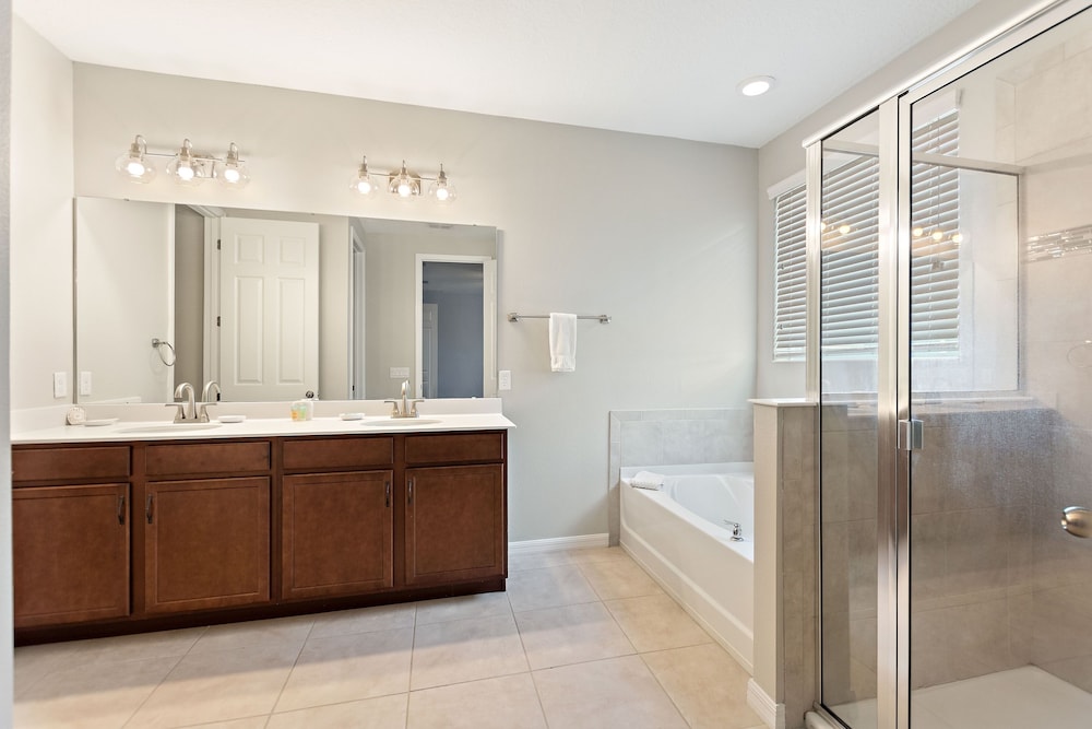 Rebel Flamingo @ Solara Resort By Shine Villas 804 7 Bedroom Villa Kissimmee - photo 28