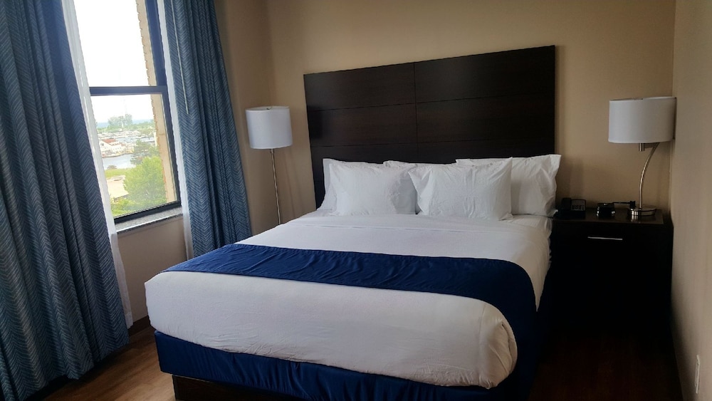 Ariel Broadway Hotel - photo 6