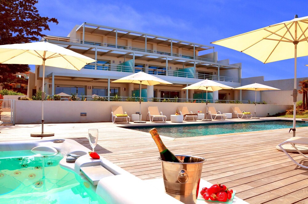 Résidence Dary — 5-Star Luxury Hotel in L'ile-Rousse, France