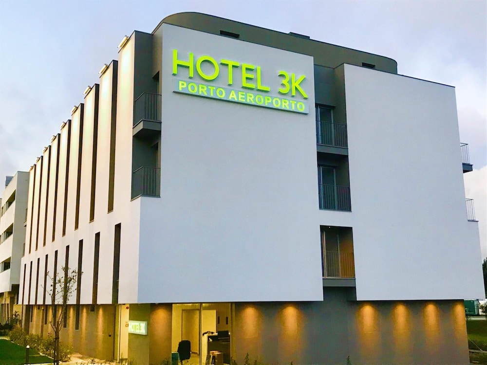 Hotel 3K Porto Aeroporto in Maia, Portugal