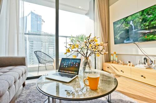 Hi Home Suites Vinhomes Metropolis — 4-Star Luxury Hotel in Hanoi, Vietnam