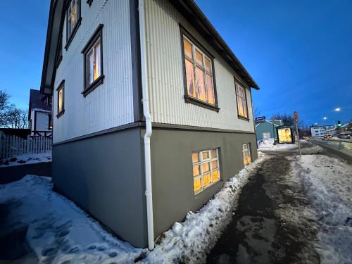 Apartment in Reykjavikurvegur Birta Rentals