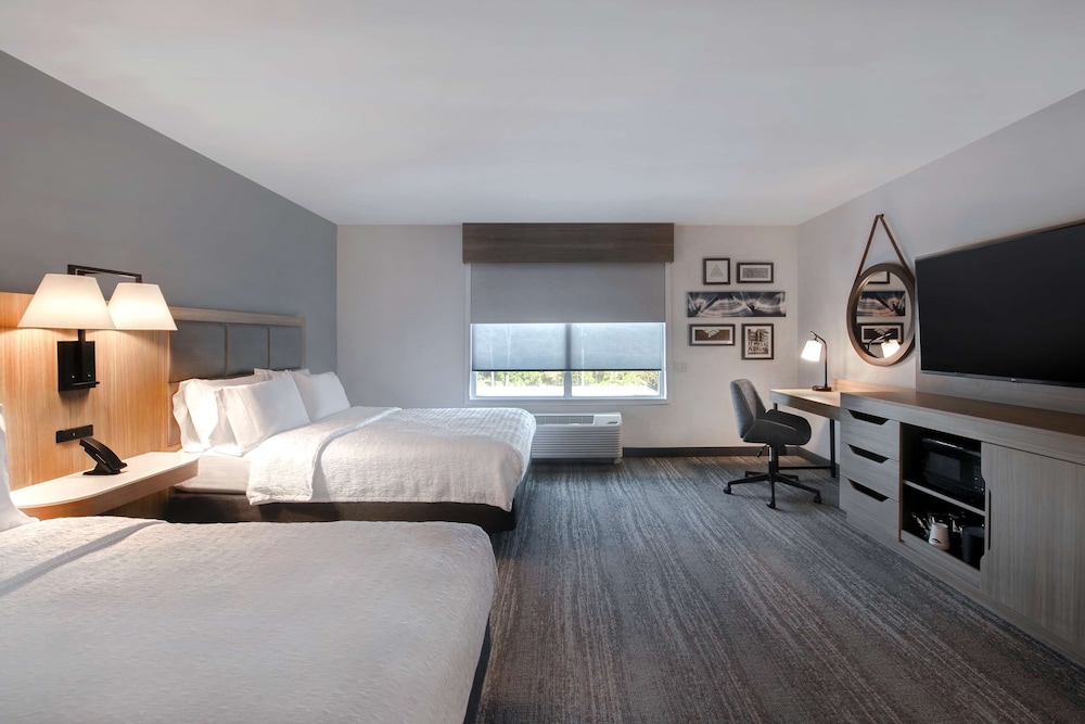 Hampton Inn Anderson Alliance Business Park - photo 24