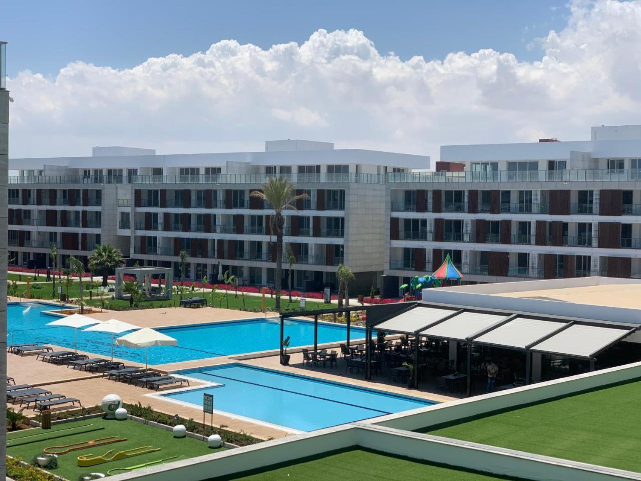 Long Beach Holiday Resort — hotel in Trikomo