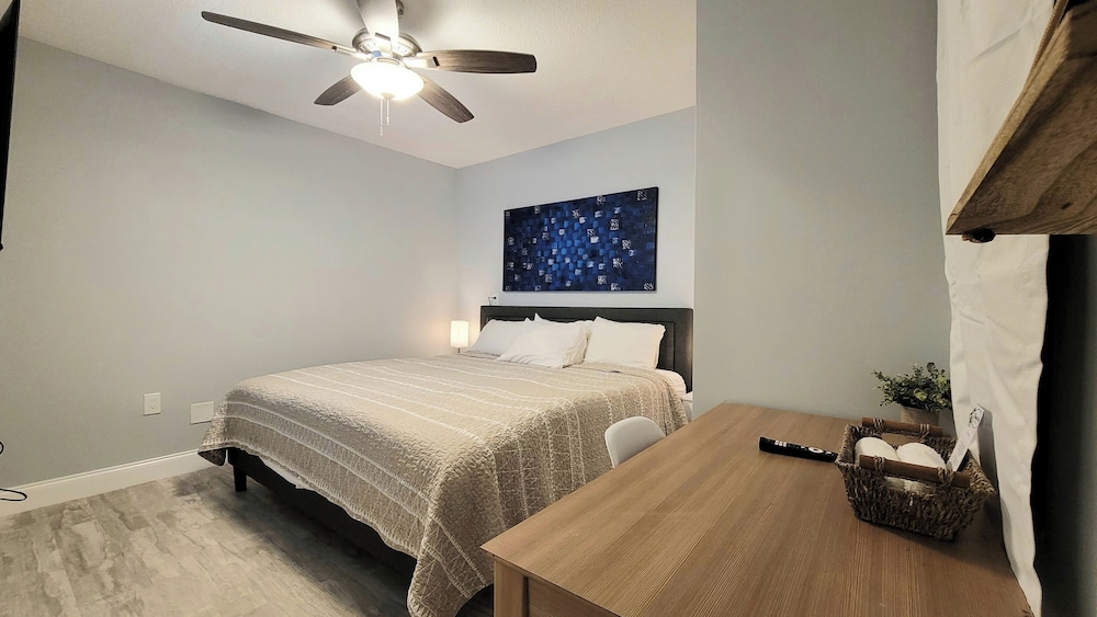 Barefoot Mailman Inn & Suites - photo 28