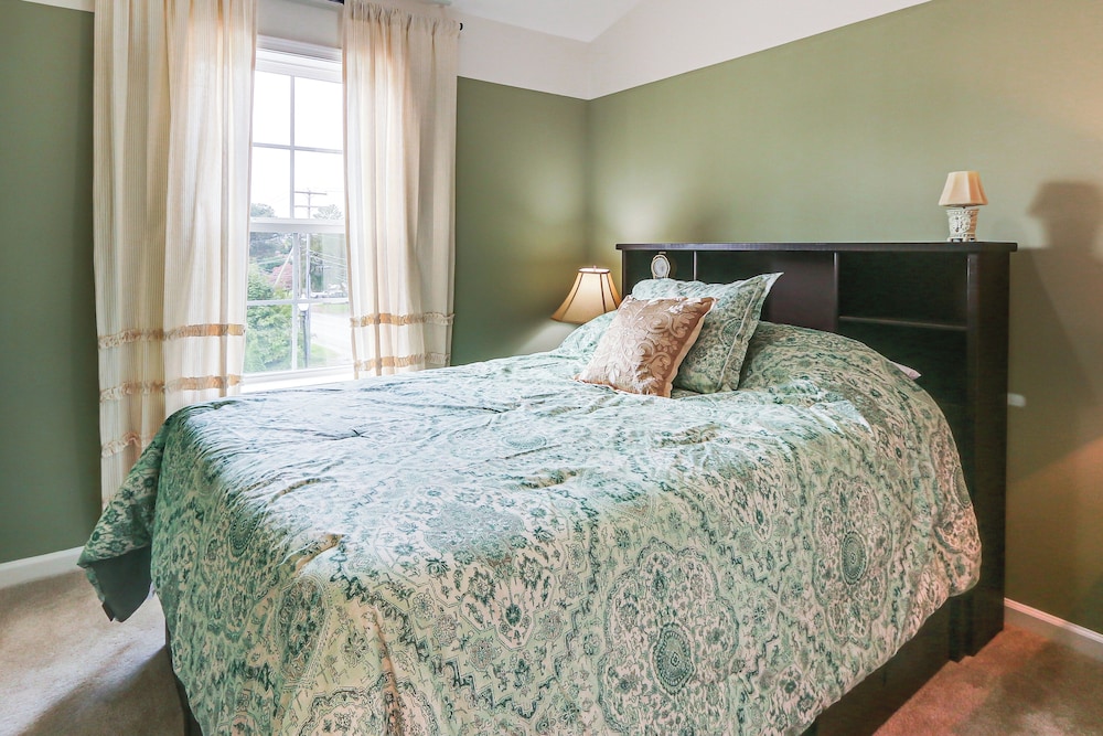 2 Mi to Hollywood Casino: Charles Town Townhome - photo 21