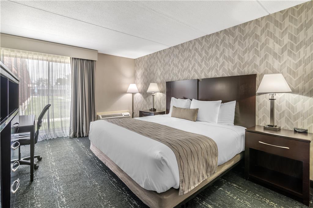 Best Western Plus Keene Hotel - photo 33