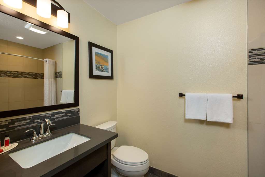 Days Inn by Wyndham Monterey Fisherman's Wharf Aquarium - photo 12