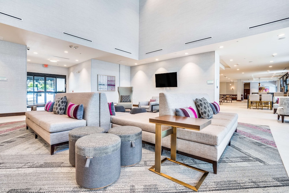 Hilton Garden Inn North Dallas Central Expy - photo 7