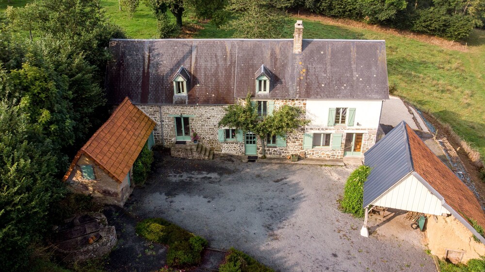 La Thiaumerie - carbon neutral hotel in Unknown City