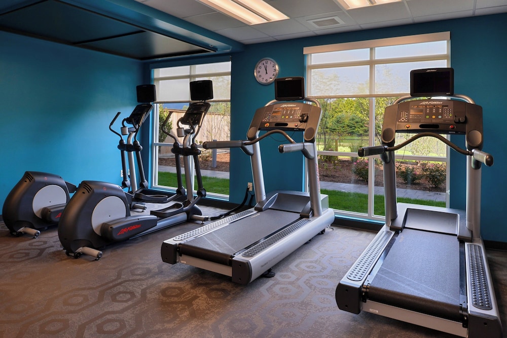 Fairfield by Marriott Inn & Suites Plymouth White Mountains - photo 36