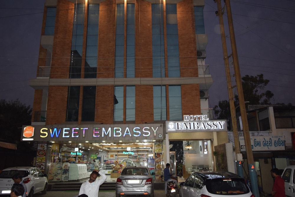 Hotel Embassy - carbon neutral hotel in Kalol