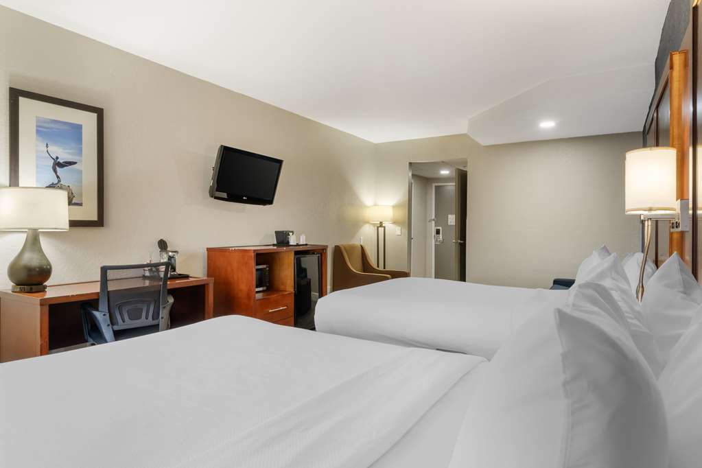Comfort Suites West Jacksonville - photo 22