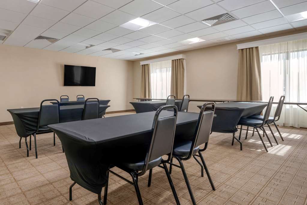 Comfort Inn & Suites North Mankato - photo 40